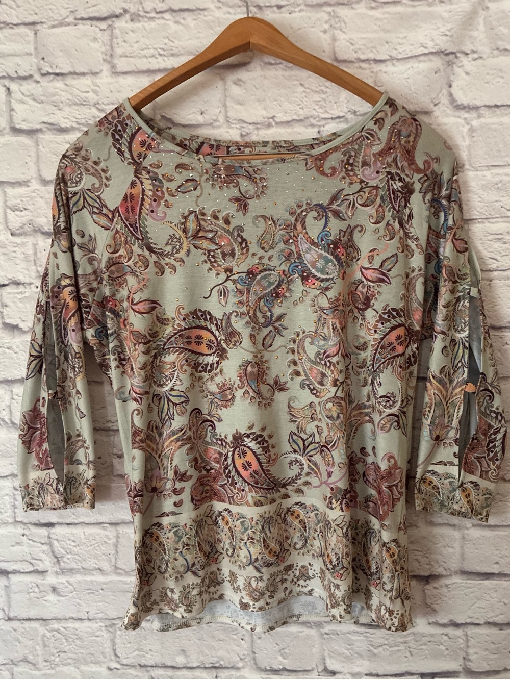 Gloria Vanderbilt Women's Mint Paisley Gem-Embellished Top - Large